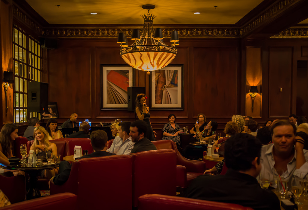 Warwick Hotel bar